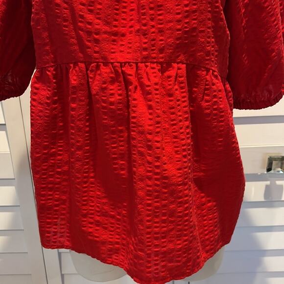 Old Navy Pre Loved in EUC Red Top off or on the shoulder - Picture 3 of 7